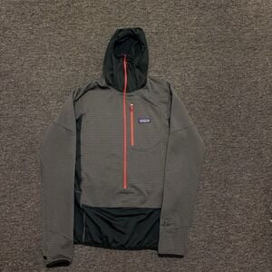 Patagonia Hoodie Men Small R1 Regulator Waffled Pullover Half Zip STY40069 2018